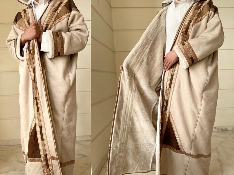 Some women choose to wear a farwa instead of an abaya during the winter. (Twitter)