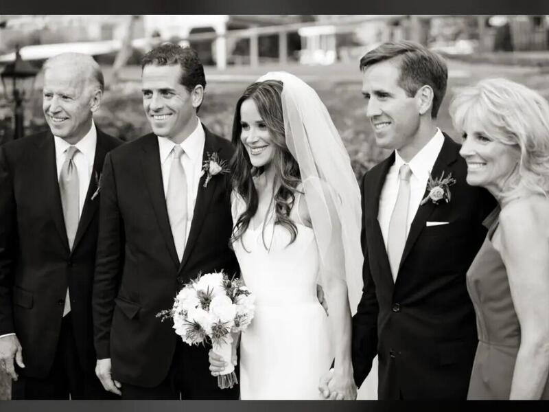 تزوجت "آشلي" الطبيب التجميلي هاورد كراين، في 2012، الذي يعمل في مستشفى جامعة توماس جيفرسون في فيلاديلفيا.