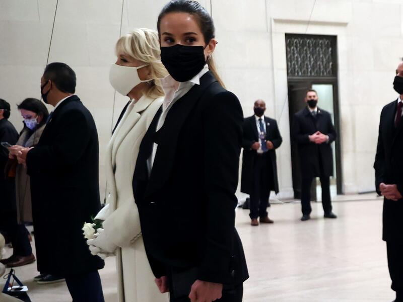 وفي عام 2014، أصبحت "آشلي" المديرة التنفيذية لمركز العدالة في ولاية ديلاوير، والذي ركز أعماله على تحقيق العدالة الجنائية.