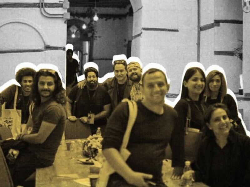 ينقسم فريق إدارة المهرجان ينقسم بنسبة 50/50 بين الجنسين.