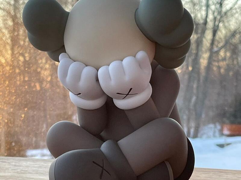 Good morning... #Monday #KAWS (Instagram)