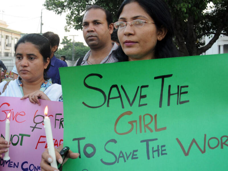 Two men sentenced to death over gang rape in Pakistan