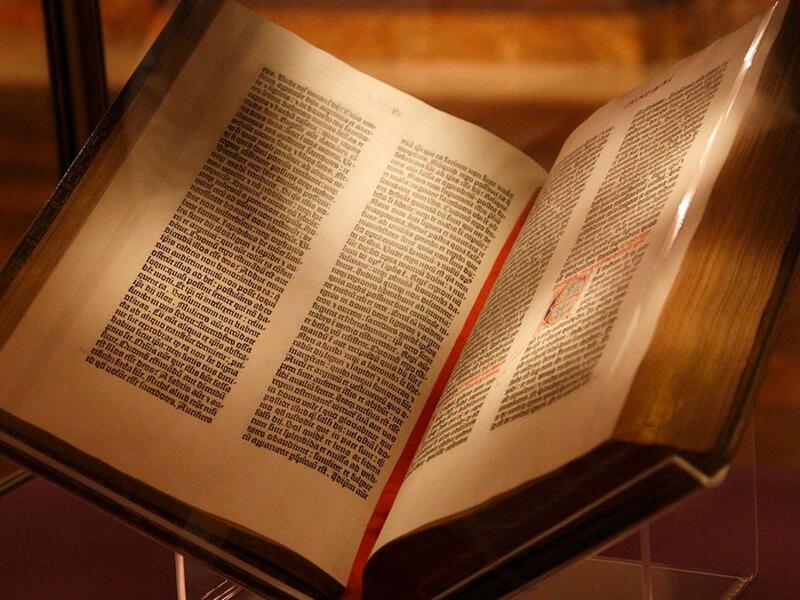 حقائق ووثائق عن تحريف الكتاب المقدس  لزكرياء أستاذ
