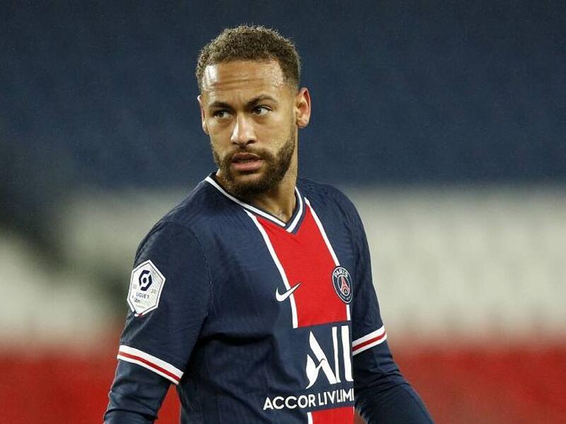 البرازيلي نيمار: 327 هدفاً