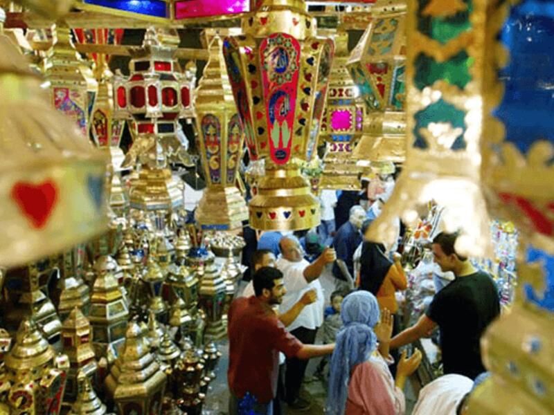 مصر / القاهرة: تكون ساعات الصيام في أول أيام رمضان 14 ساعة و20 دقيقة، فيما ستصل في آخر يوم الى 15 ساعة و12 دقيقة.
