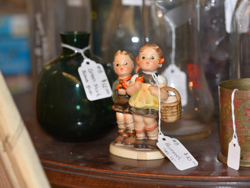 4.Figurines 