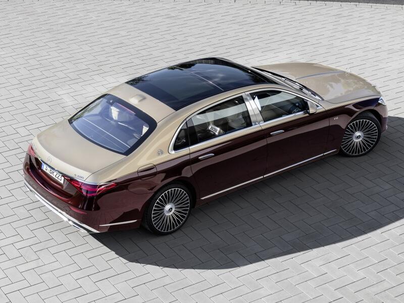 الكشف عن مرسيدس مايباخ S680 بمحرك V12 وقوة 621 حصان