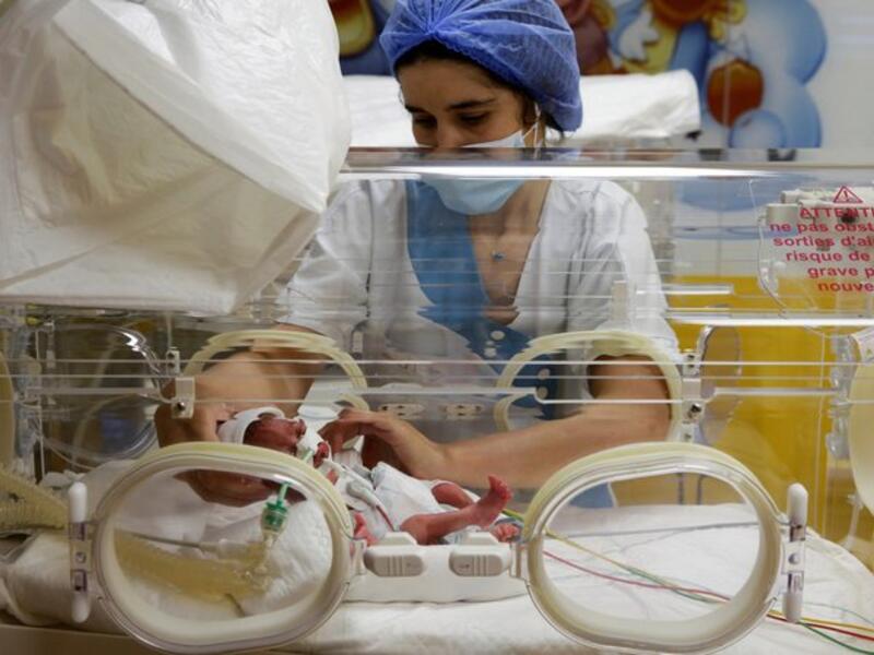 Malian woman Halima Cisse's 9 babies need '2 to 3 months' in incubator 