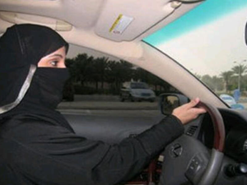 2011: شاركت بدوي في حملة قيادة المرأة السعودية للسيارة عبر قيادة سيارتها في ذلك العام وساعدت النساء في إجراءات الشرطة والتعامل مع الحكومة فيما يتعلق بهذا الأمر، ورفعت دعوى قضائية في العام نفسه ضد الإدارة العامة للمرور في السعودية بسبب رفضها منح رخصة قيادة لها.