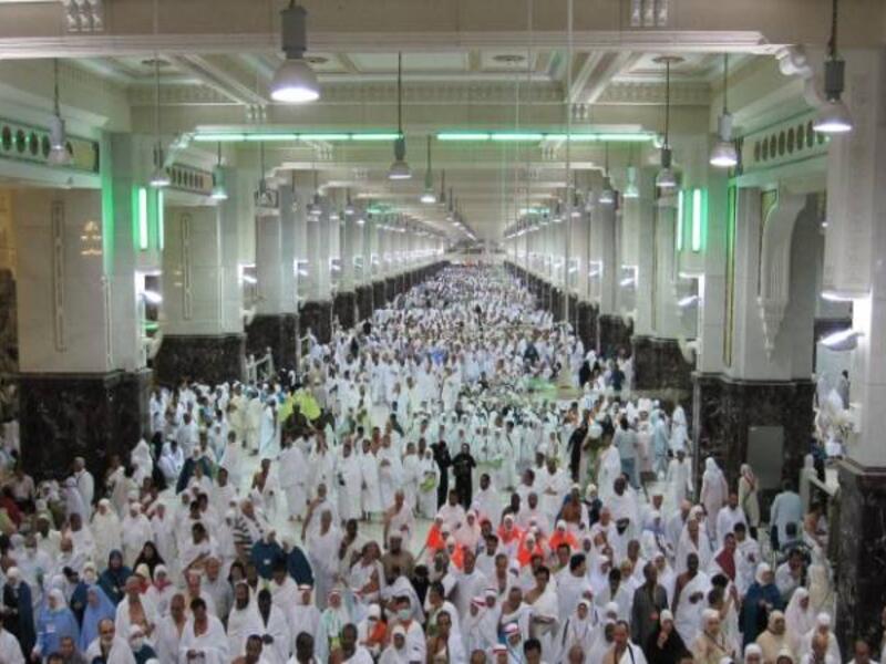 ترك السعي بين الصفا والمروة: ووقت السعي بالنسبة للحاج المتمتع بعد الوقوف بعرفة، ومزدلفة، وطواف الإفاضة، أما بالنسبة للحاج القارن والحاج المفرد فوقته بعد طواف القدوم.