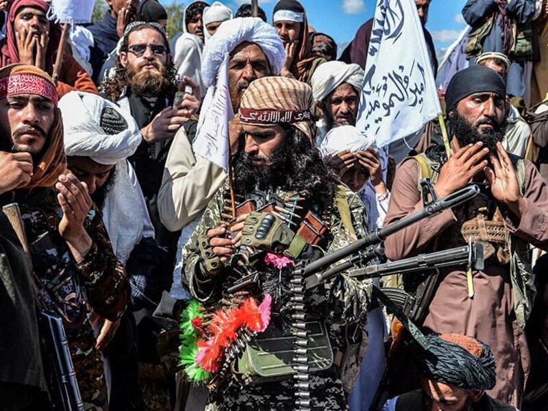 Taliban fighters 