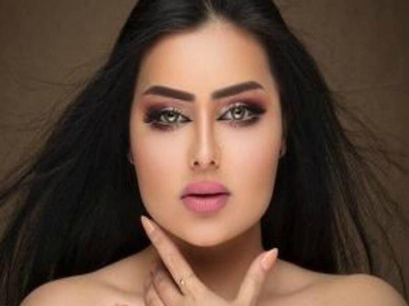 مودل شمس