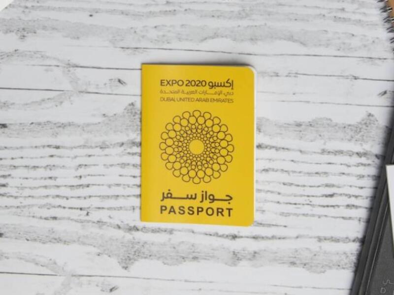 يمكن الحصول على جواز سفر إكسبو 2020 دبي، مقابل 20 درهمًا إماراتيًا في كل متاجر إكسبو 2020 الرسمية في موقع الحدث العالمي وفي متجر إكسبو 2020 دبي في المبنى رقم 3 في مطار دبي الدولي وعبر الموقع expo2020dubai.com/onlinestore.