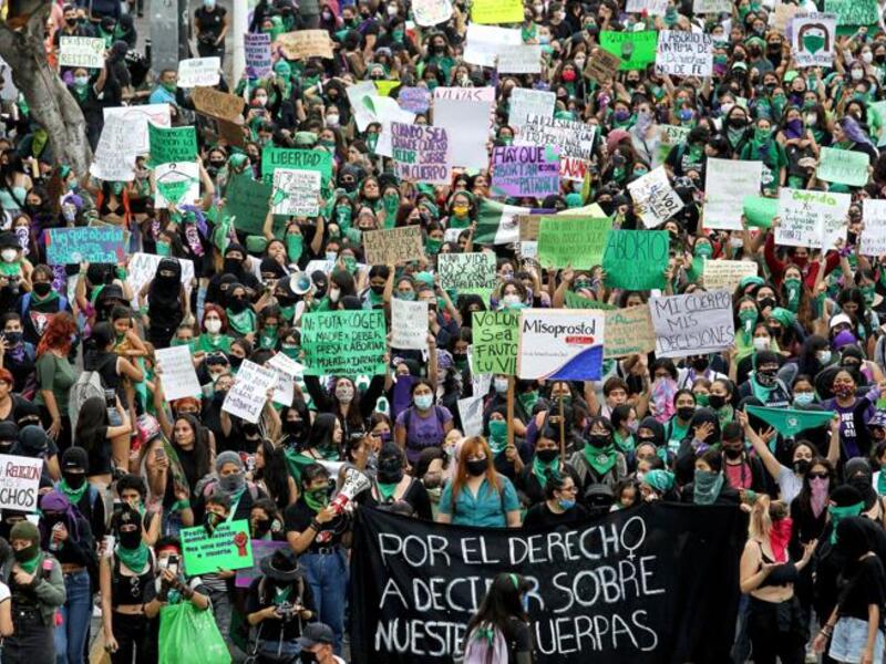 Supporters for legalizing abortion in Mexico