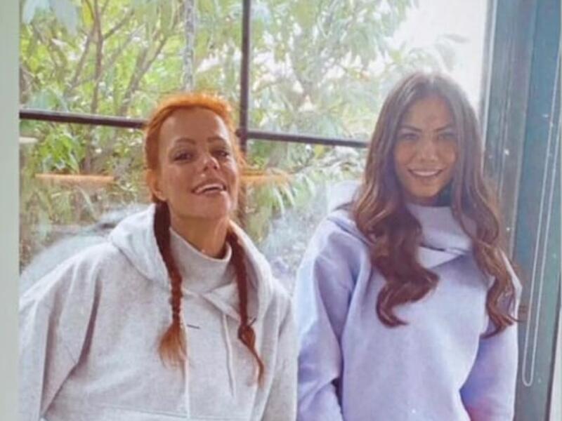 Demet Özdemir Derya Ozdemir sorunlu ilişki kız kardeşler wedding drama not attending düğün draması katılmamak