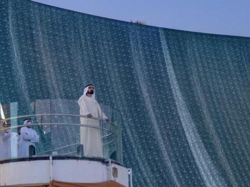 تقع شلالات إكسبو 2020 دبي في منطقة خاصة، بين ساحة الوصل و حديقة اليوبيل، وتم تنفيذها من قبل شركة "دبليو إي تي ديزاين"،