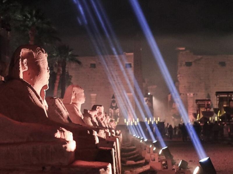 يزيد عمر طريق الكباش على 3500 عام ويبلغ طوله2.7 ميل وعرضه حوالي 250 قدمًا.