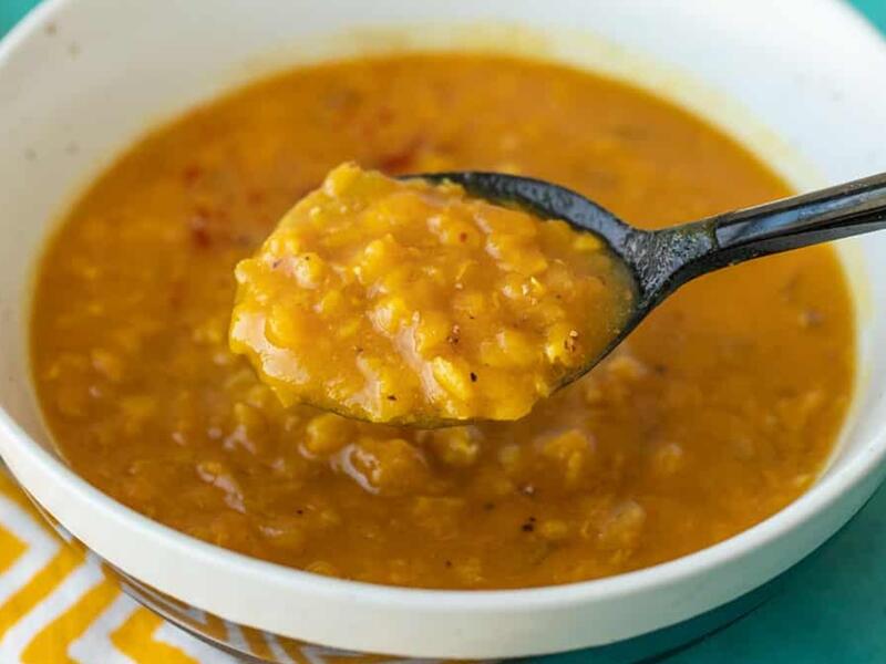 وصفات خريفية: شوربة العدس الأحمر واليقطين