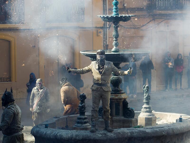 "Els Enfarinats" Festival