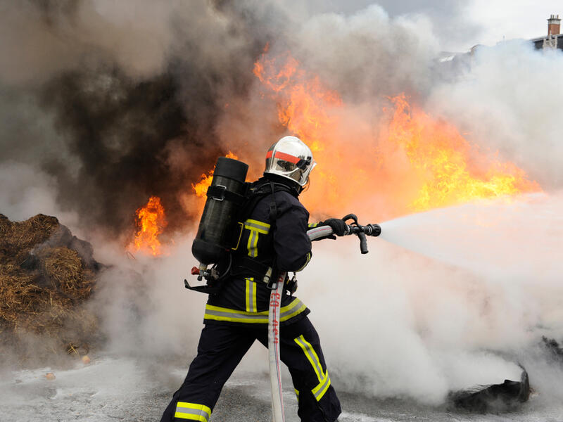 A tent fire kills a whole family in Jordan