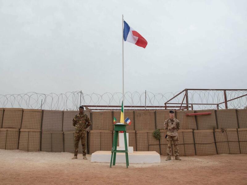 مالي.. المجلس العسكري يلغي الاتفاقيات الدفاعية مع فرنسا