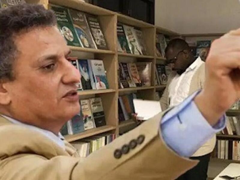 مفتاح بوزيد - صحيفة برنيق الليبية: قتل متأثرًا بأعيرة نارية أصيب بها في الرأس والبطن والأيدي بينما كان يقود سيارته في بنغازي