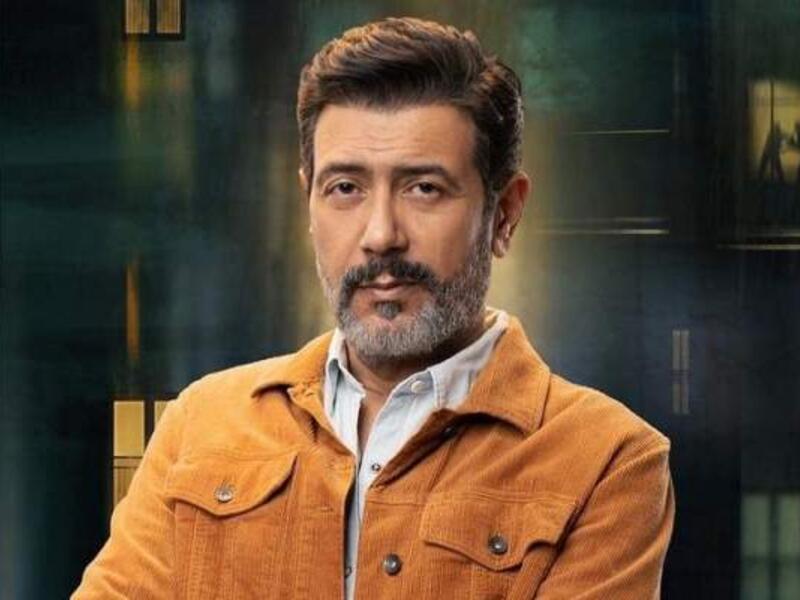 المصري أحمد وفيق: علق على القضية ساخرًا: "اهالي طلخا وكفر دميره وبطره.. يهنئون الغالي جوني ديب بإنصاف العدالة، وإن ينصركم الله فلا غالب لكم عنهم".