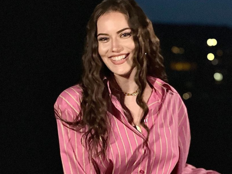  Emre Konuk described her as a “precious stone”