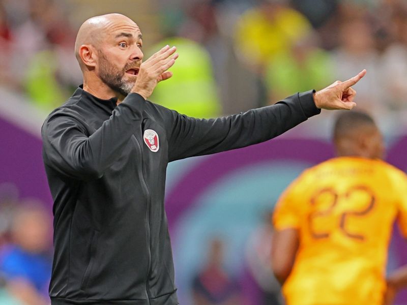 فيليكس سانشيز مدرب منتخب قطر (المصدر: أ ف ب)