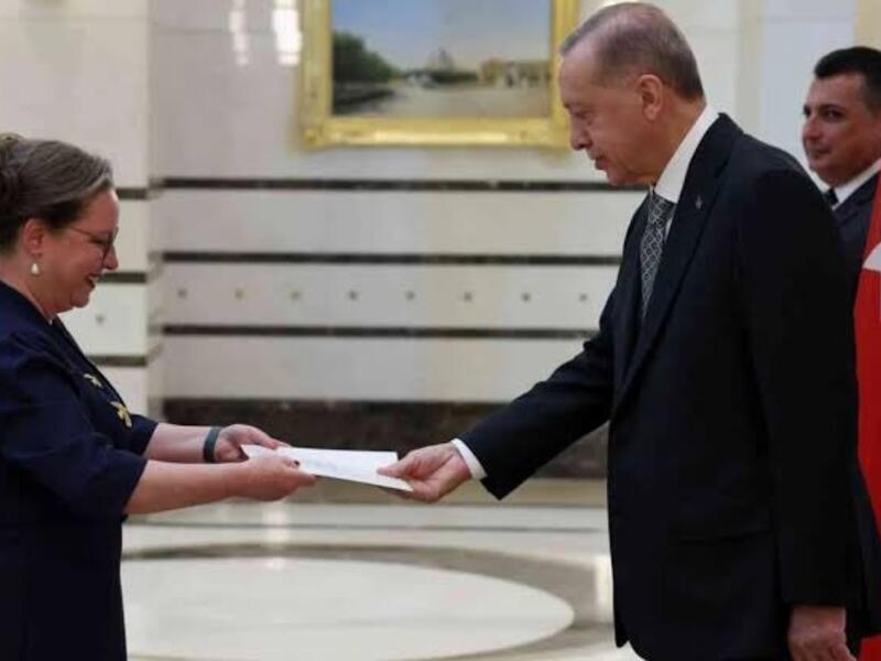 أردوغان يتسلم أوراق اعتماد أول سفير إسرائيلي في أنقرة منذ عام 2018