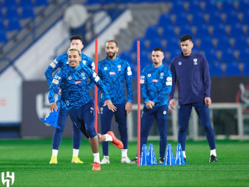 الهلال يستعد لملاقاة العدالة اليوم (المصدر: حساب الهلال الرسمي على تويتر)