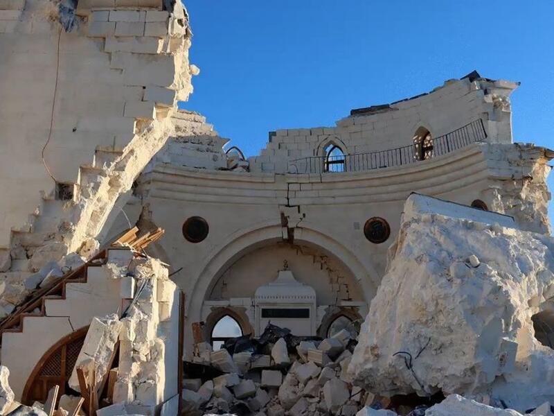 ضريح الصحابي عُكاشة بن محصن: تعرض ضريح الصحابي الواقع في مدينة غازي عنتاب لدمار شامل وكذلك الأمر بالنسبة للمسجد الملاصق له والمباني المحيطة به.
