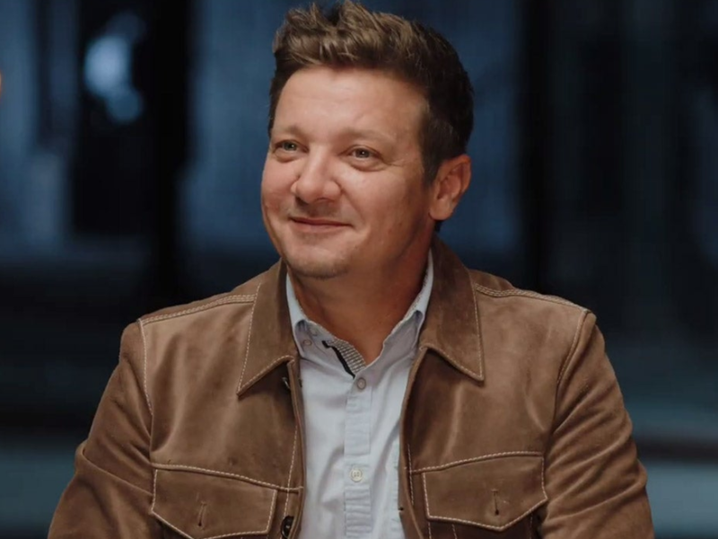Renner's 1st interview amid almost fatal accident 