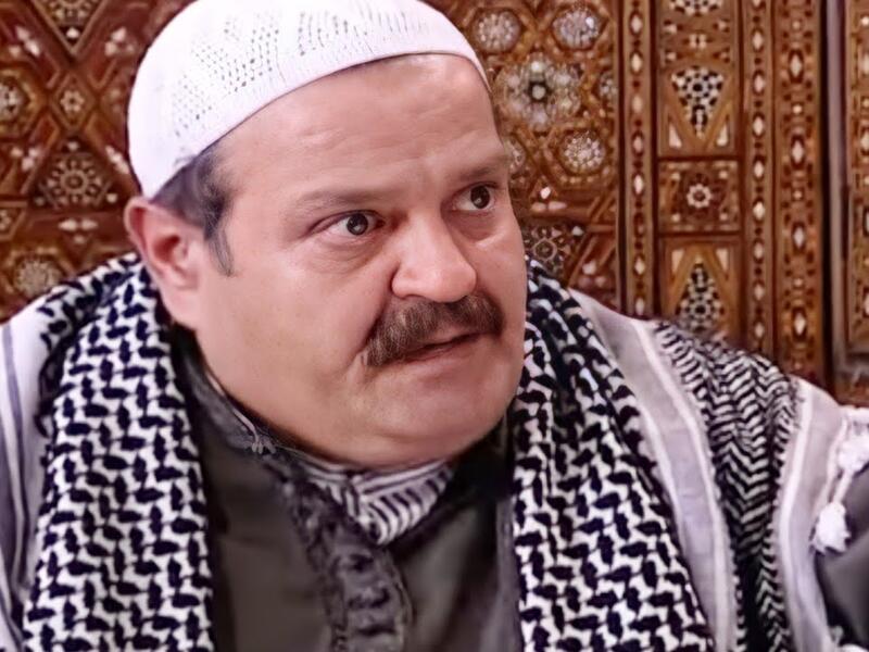 حسن دكاك (1956 – 2011): قدم شخصية "أبو بشير الفران" في مسلسل باب الحارة بأجزائه الخمسة، قبل أن يتوفى إثر أزمة قلبية حادة ومفاجئة أصابته في أثناء وجوده بمنزله في دمشق.