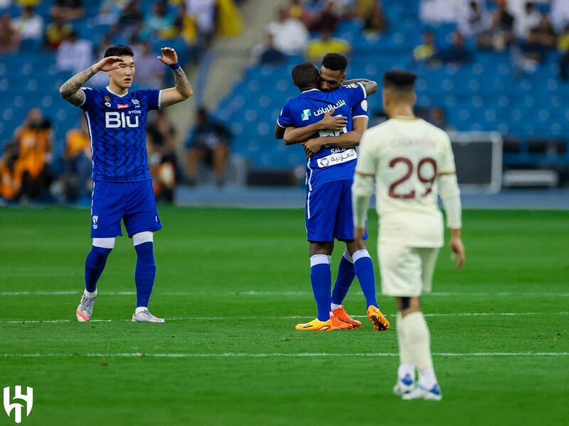 الهلال يهزم النصر (المصدر: Alhilal_FC@)