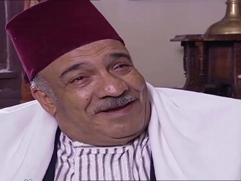 عصام عبه جي (1941 – 2014): قدم شخصية أبو إبراهيم في مسلسل باب الحارة، لكنه توفي  في 24 نوفمبر عام 2014 عن عُمر يناهز 75عام بعد صراع مع المرض تاركًا خلفه إرثًا طويلًا من الأعمال المسرحية والتليفزيونية السورية.