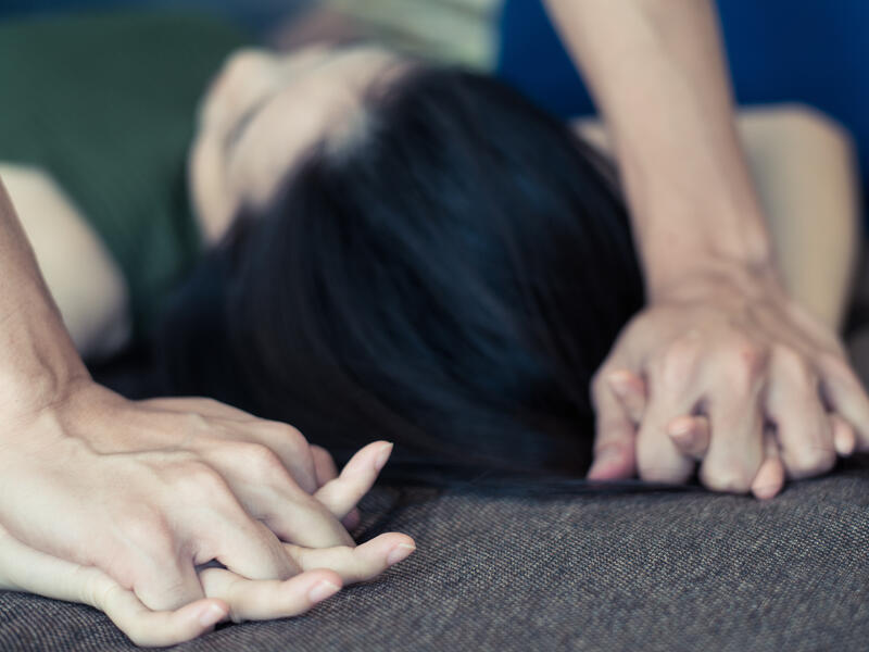 ALBAWABA - A two-year sentence handed down against three Moroccan men for raping a child at gunpoint drew angry reactions by people who called for a harsher penalty to deter others from committing such crimes.