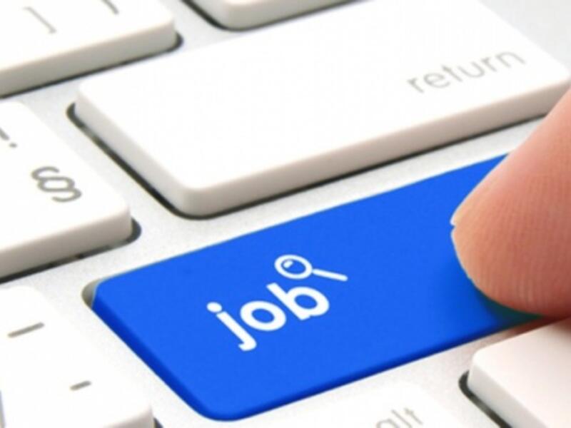 Davos Report Warns of Massive Labor Market Disruptions Due to Economic Slowdown and AI Dependence