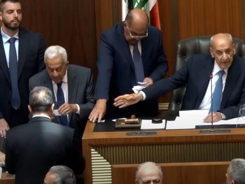 برلمان لبنان يلتئم مجددا لانتخاب رئيس للبلاد وسط انقسامات سياسية حادة