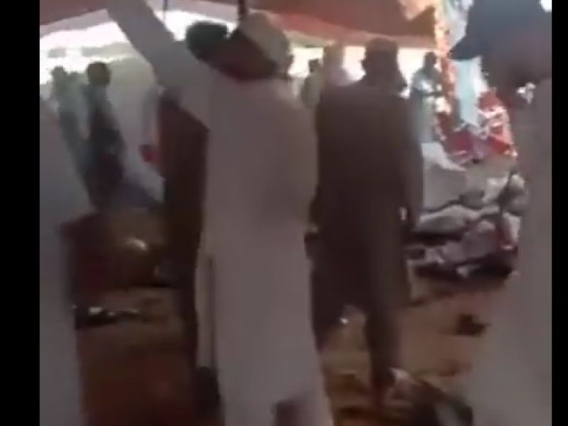 عشرات القتلى بانفجار استهدف تجمعا لحزب إسلامي متشدد في باكستان