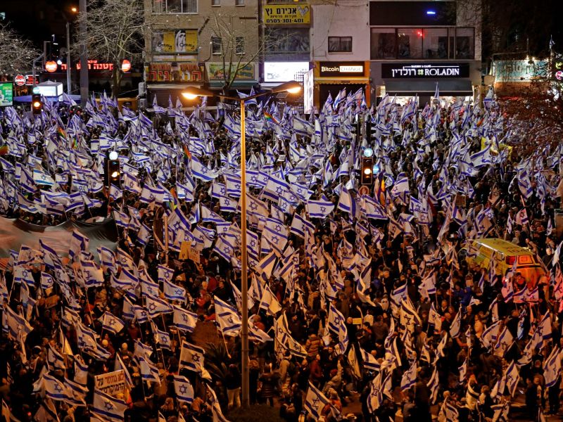  Protesters fill Israeli streets