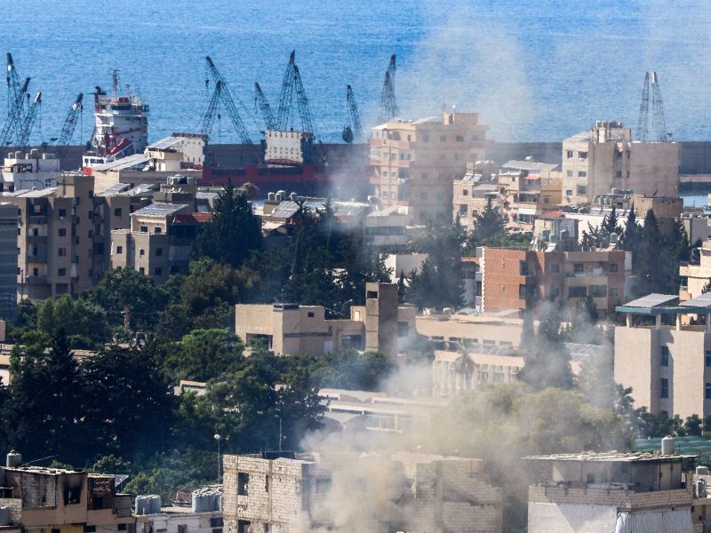 البحرين تنضم الى السعودية في دعوة مواطنيها لمغادرة لبنان