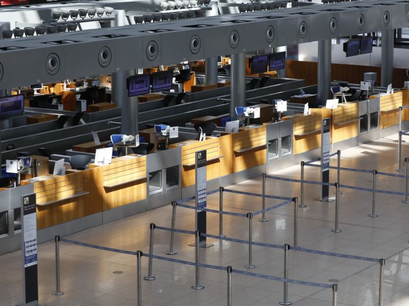  Helmut-Schmidt-Airport 