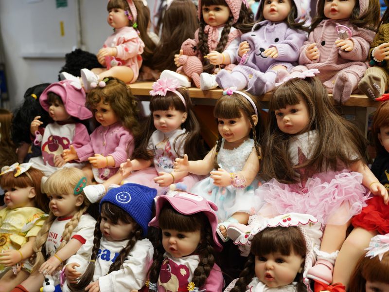 love for dolls 