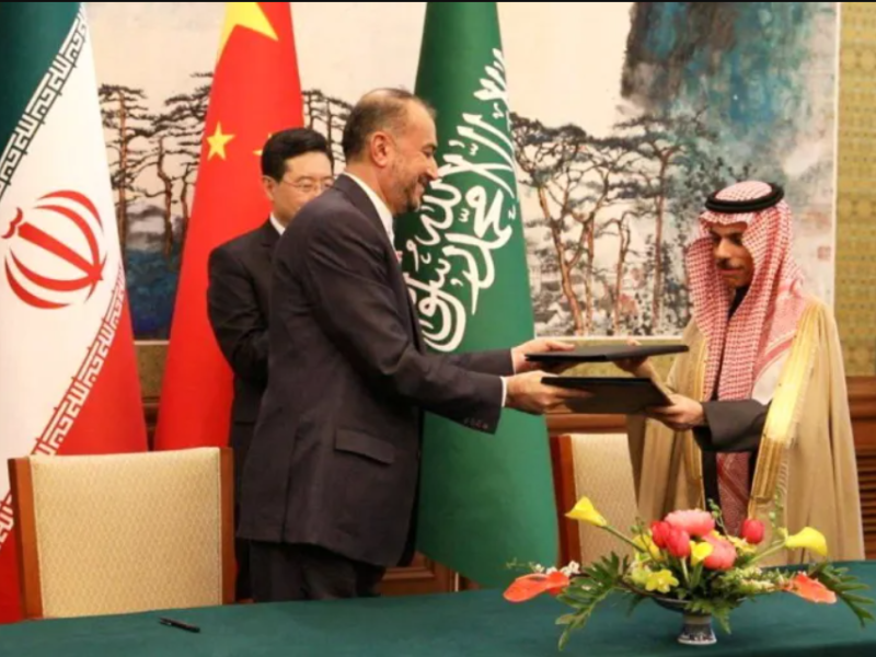 6 أبريل 2023: وزارتا خارجيتي البلدين يوقعان بيانًا مشتركًا بشأن استئناف العلاقات في بكين.