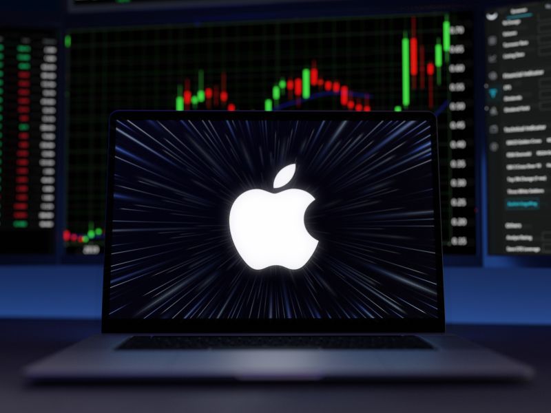 Apple struggles in China despite improved global sales