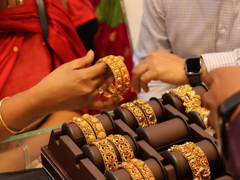 Gold shop