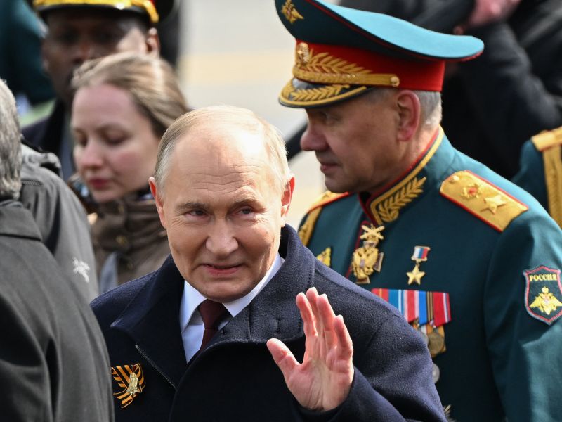 Putin and Shoigu