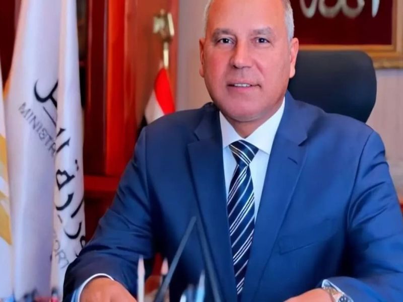 سبب الهجوم على وزير النقل