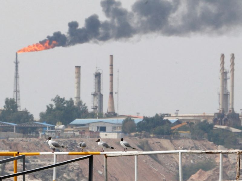Tensions escalate as Iranian oil minister visits Khark Island amid Israeli threats